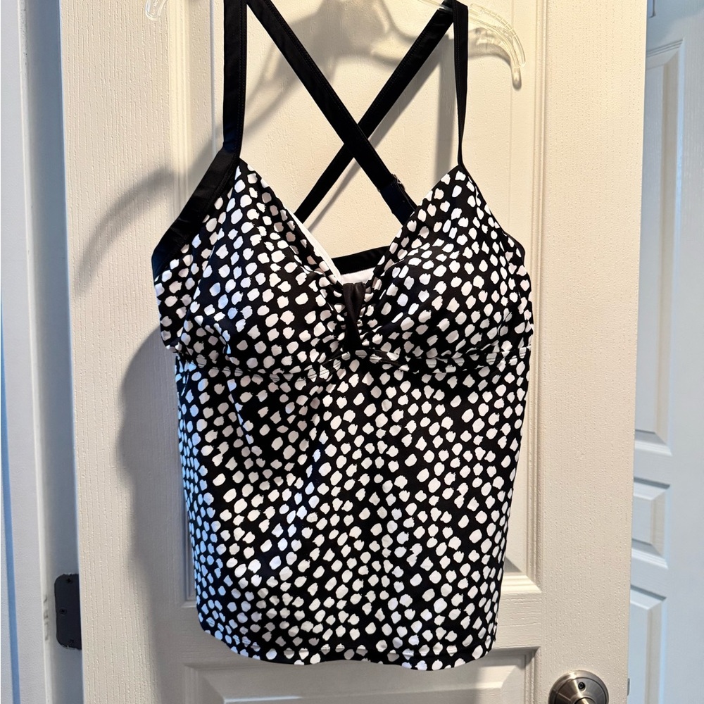 South Point size 14 Black and White Polka Dot Tankini Top